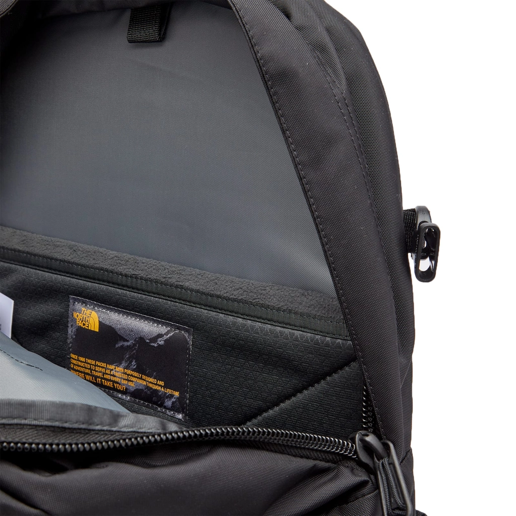 The North Face Men's Hot Shot SE Backpack Tnf Black/Tnf White